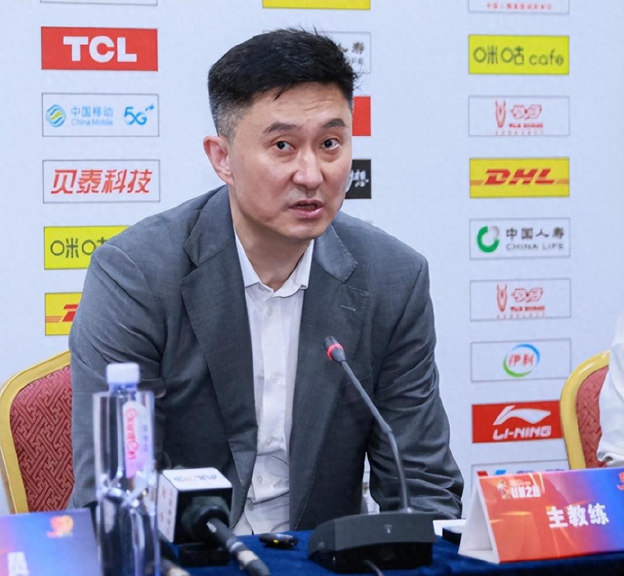 亚洲职业比赛裁判员出席新闻发布会 亚洲职业比赛裁判员出席新闻发布会