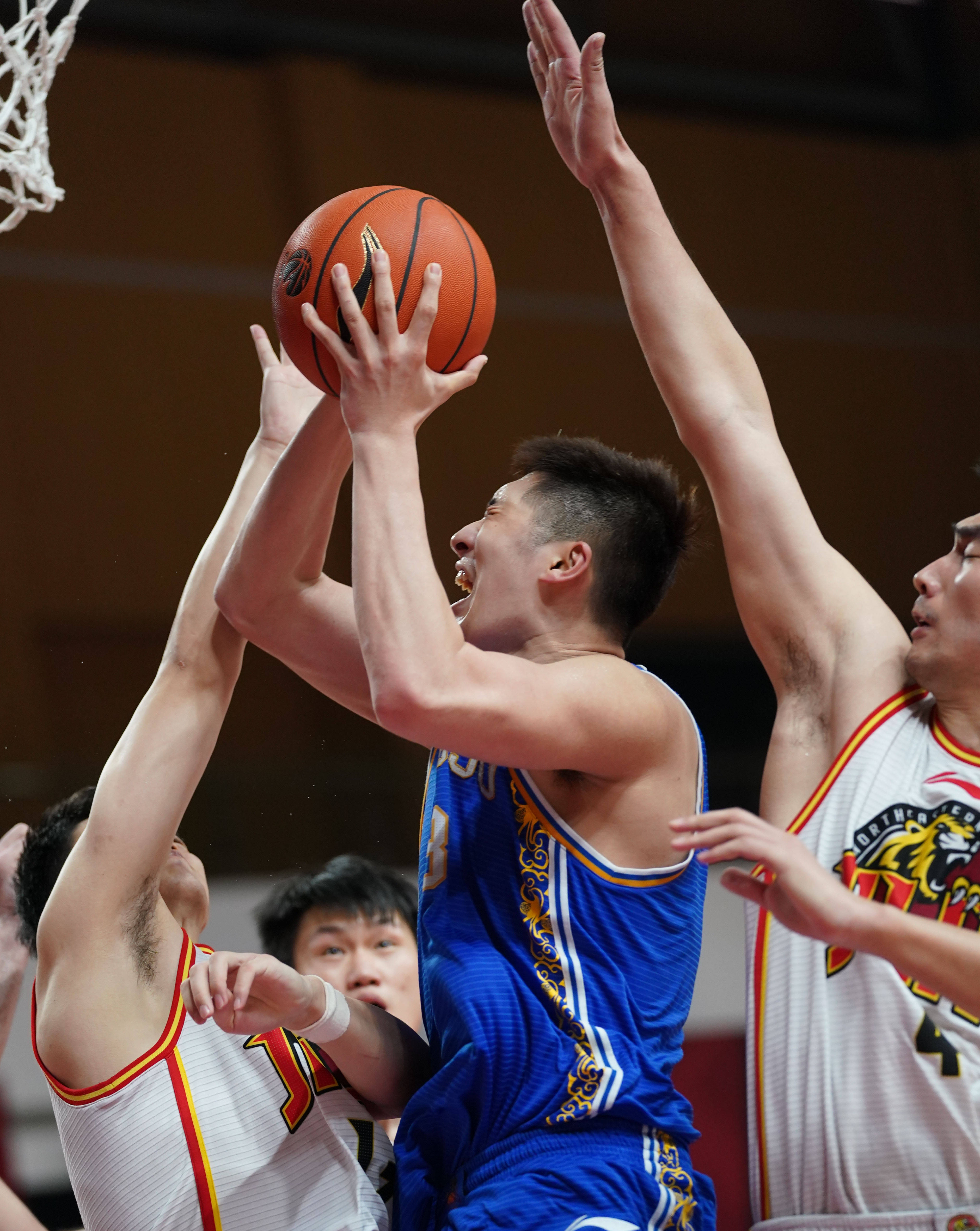 巴拿马代表团在篮球比赛中奋勇争先 巴拿马代表团在篮球比赛中奋勇争先