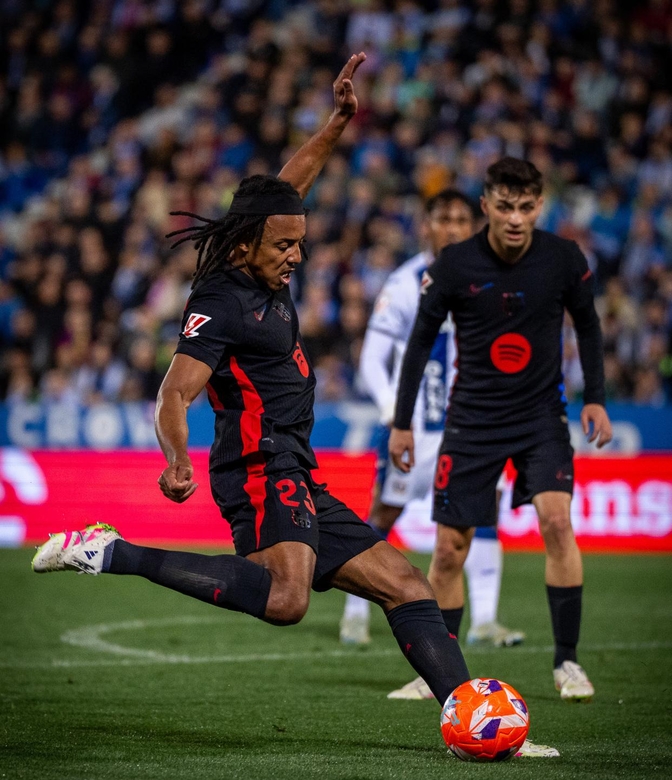 包含利物浦绝地反击多特蒙德，布鲁诺·费尔南德斯爆发神勇的词条